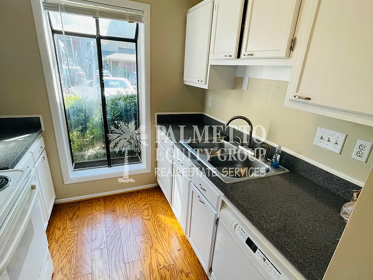 2607 Cottage Pl — Photo 7