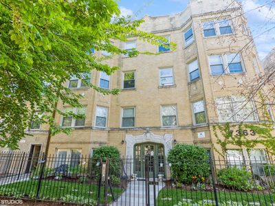 7363 N Damen Ave APT 302, Chicago, IL, 60645