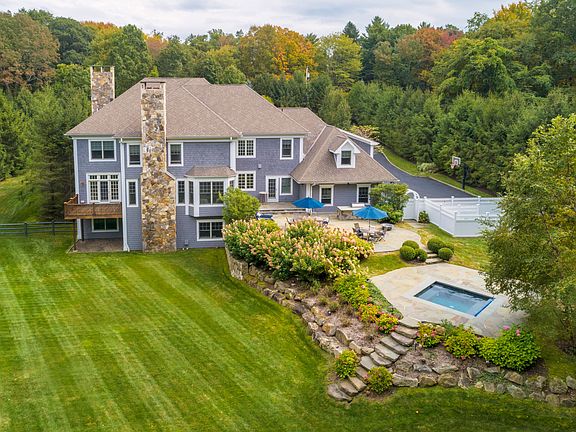 33 Sarles drone backyard.jpeg