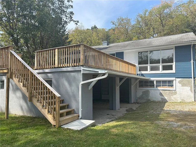 3395 Logan Ferry Rd — Photo 5