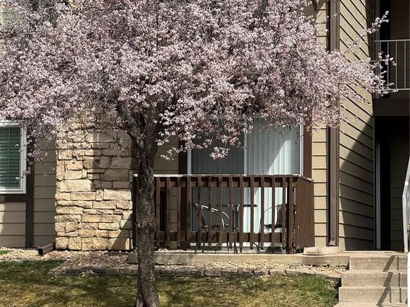 1850 S Pitkin Circle #B, Aurora, CO 80017