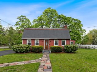 67 Brook Dr, Lynnfield, MA 01940