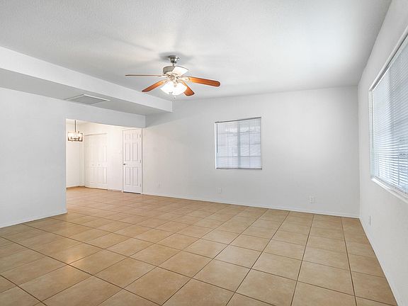 3rd image of 2043 S Maple Ave