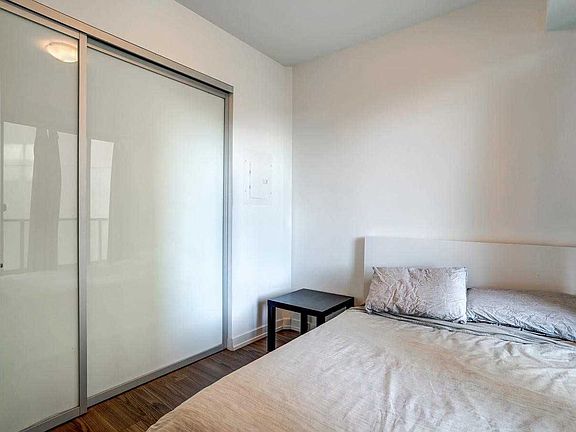 4th image of 377 Madison Ave #426