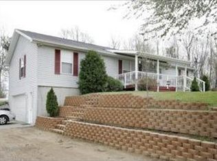 70883 39th St, Paw Paw, MI 49079