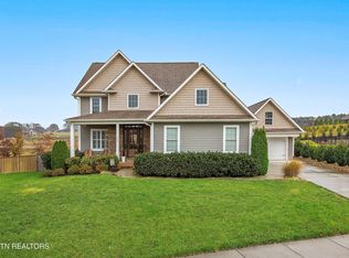 3434 Helmsley Ct, Maryville, TN 37803