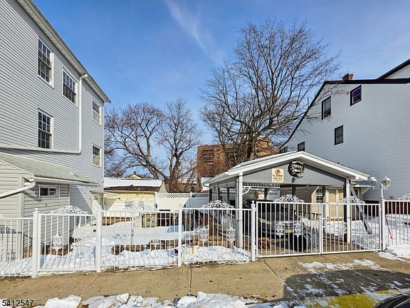 4th image of 80 Newark Ave