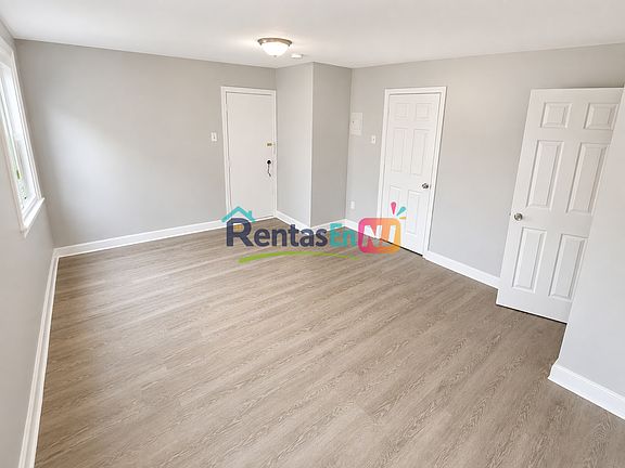 3rd image of 198 Parker St #2B
