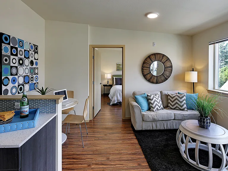 Glendale Apartments — Photo 14