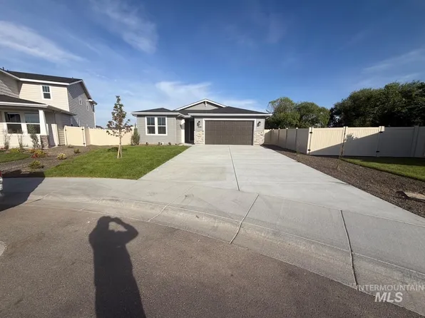 5948 W Sprig Ave, Meridian, ID 83646