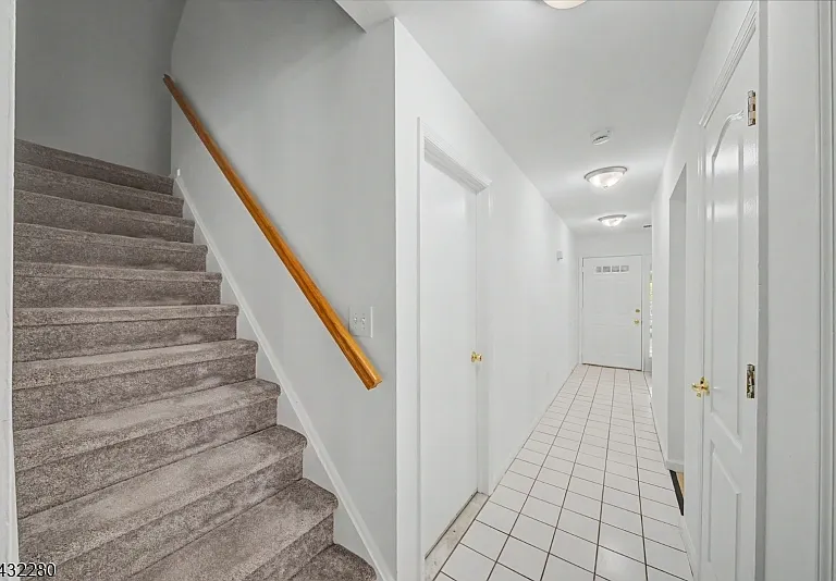 415 Union St — Photo 17