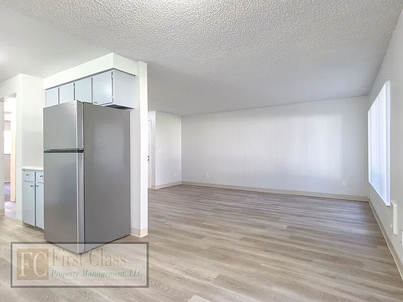 1 bed, 1.0 bath, 720 sqft, $1,345 — Photo 3