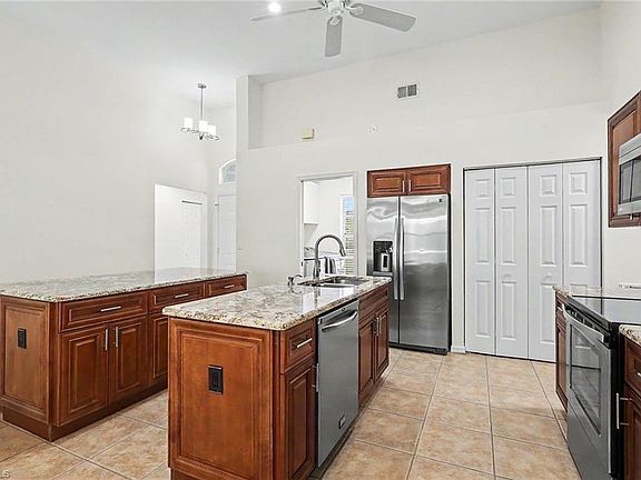 4th image of 6643 Craven Hill Way