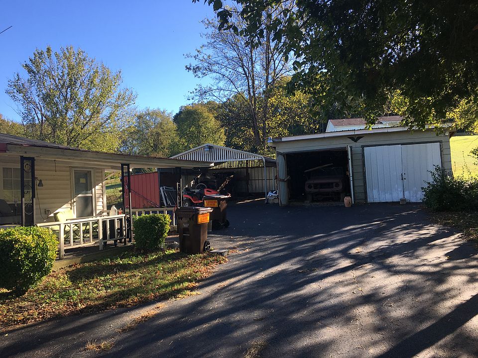 2nd image of 8275 Mount Joy Rd