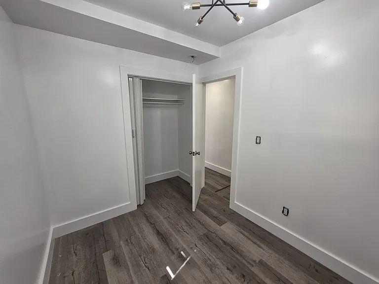 28 E 47th St #3E — Photo 5