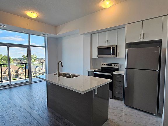 2nd image of 460 Dundas St E #512