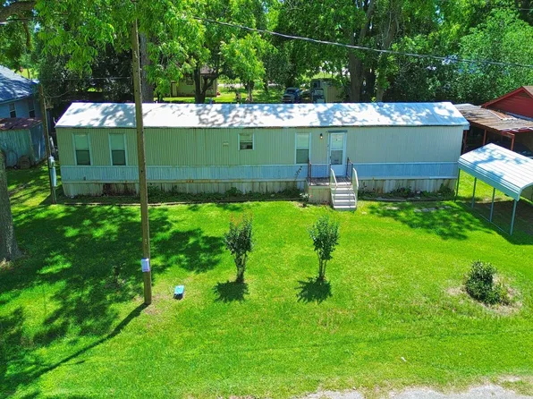 210 Floyd St, Boling, TX 77420