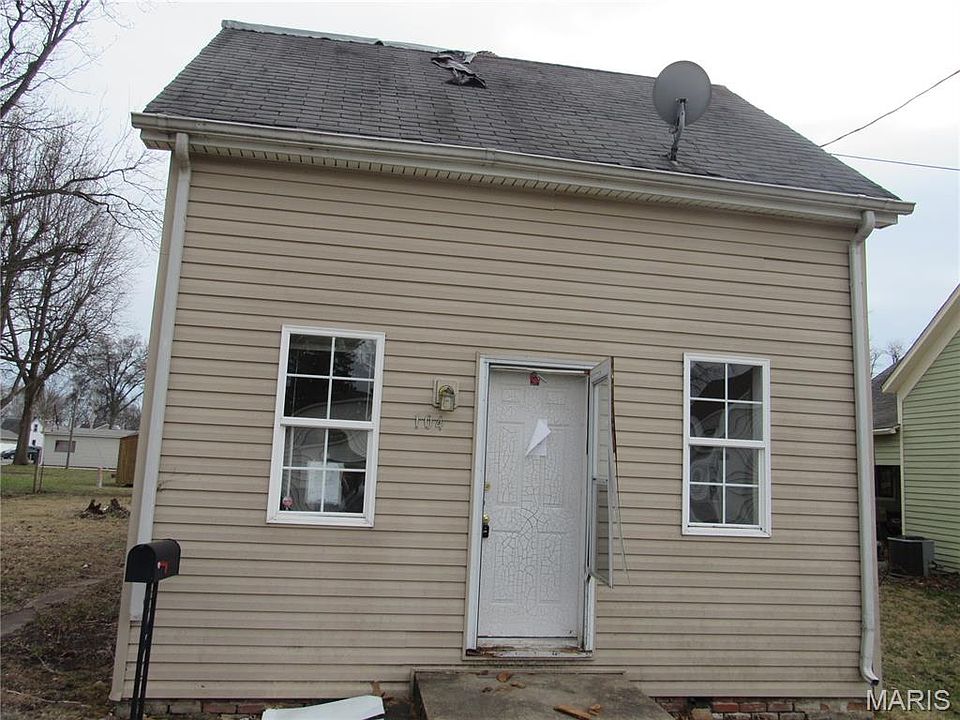 1st image of 104 E South St