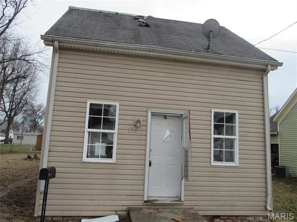 104 E South St, Mascoutah, IL 62258