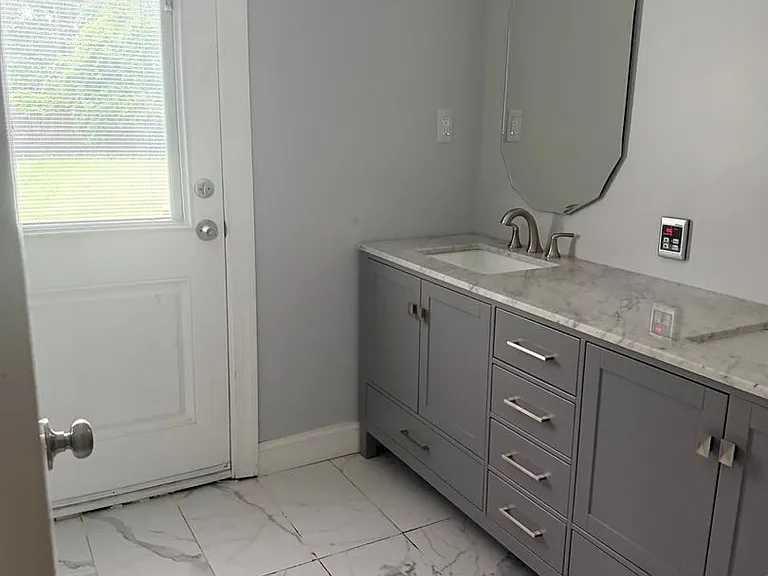 105 Glenview Dr — Photo 14