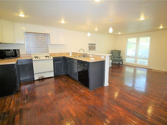 5th image of 1917 Wahoo Ln