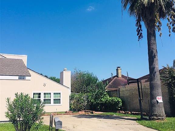 3rd image of 11118 Ashcott Dr