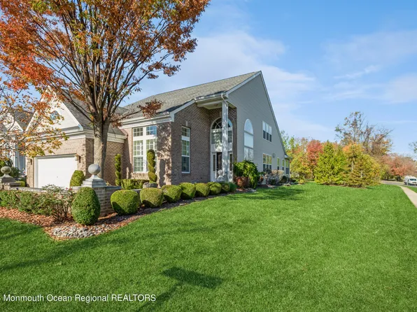 33 Lusitano Road, Manalapan, NJ 07726