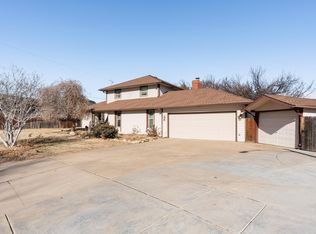 1202 N Hazelwood Ln, Wichita, KS 67212