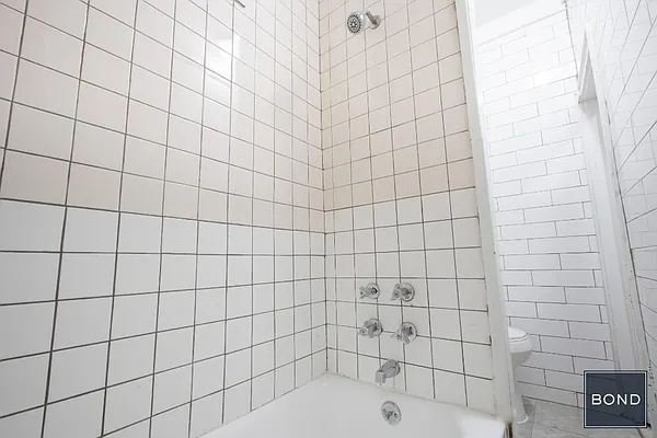 Rented by Bond New York | media 20