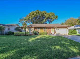 810 Helmsman St, Palm Harbor, FL 34685