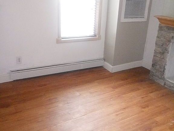3rd image of 678 Communipaw Ave