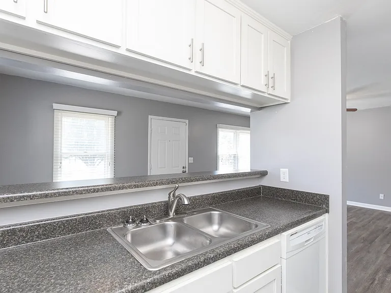 857 Heritage Cir — Photo 18