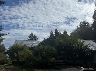 9520 Johnson Point Rd NE, Olympia, WA 98516