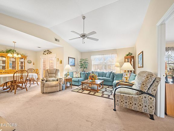 4th image of 3224 Misty Hill Way