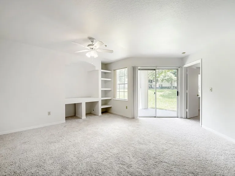 7270 Westpointe Blvd #910 — Photo 10