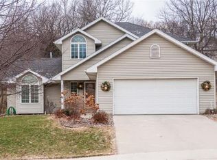 2014 Fox Valley Dr SW, Rochester, MN 55902
