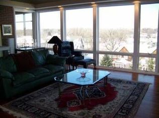 1705 Waterford Ct, Golden Valley, MN 55422