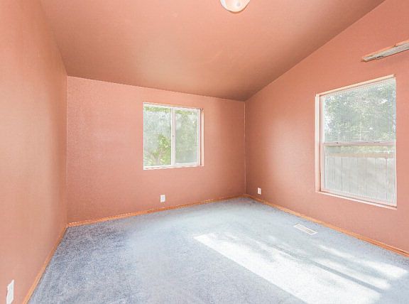 5th image of 1447 Canyon Ave