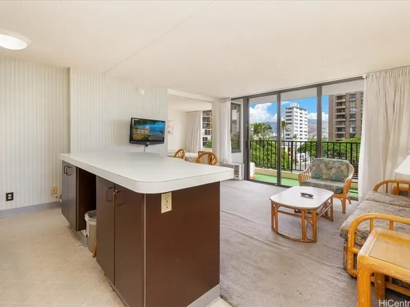 201 Ohua Ave #605, Honolulu, HI 96815