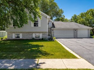 11129 Downing Ln, Roscoe, IL 61073