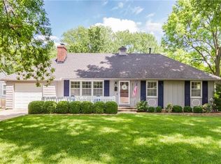 8711 Conser Dr, Overland Park, KS 66212