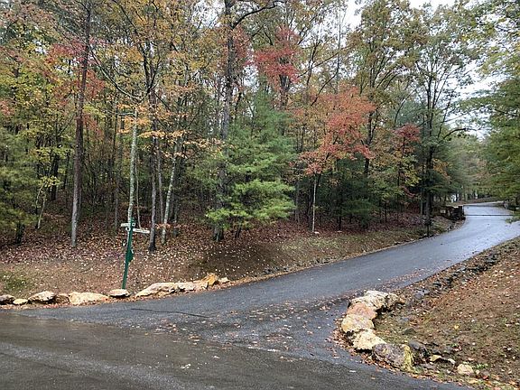 2nd image of 9 Dover Falls Trl