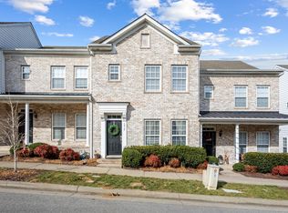 1012 Loxley Dr, Nashville, TN 37211
