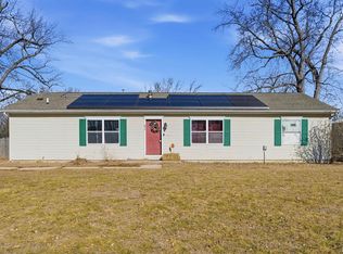 417 Lilac Ln, East Peoria, IL 61611