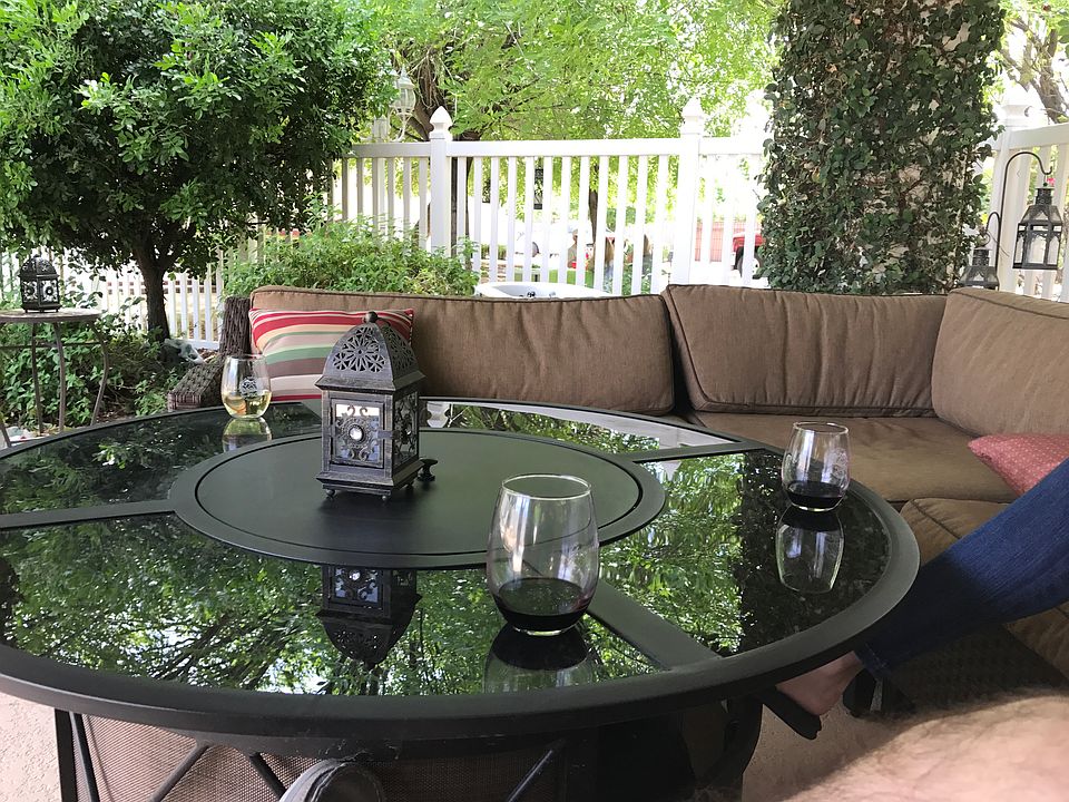 Quiet private gazebafternoon