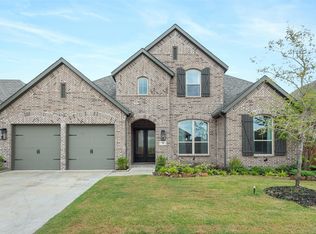 708 Bluestem Dr, Aubrey, TX 76227