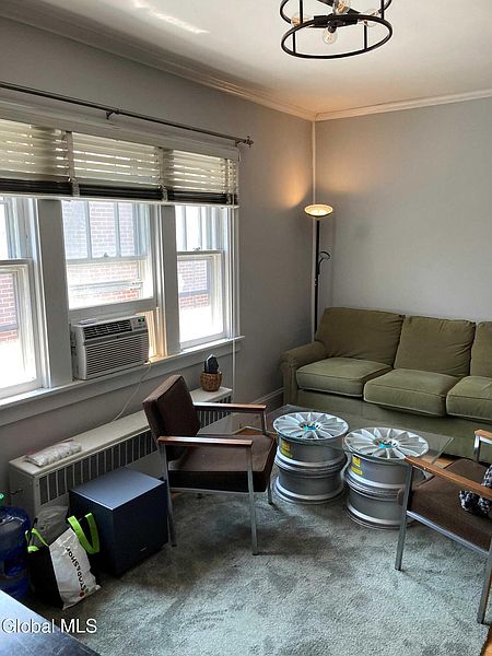 5th image of 2354 Burdett Avenue
