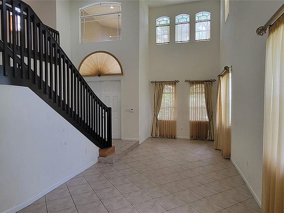 3rd image of 8765 SW 208th St