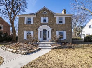 2867 N 72nd St, Milwaukee, WI 53210