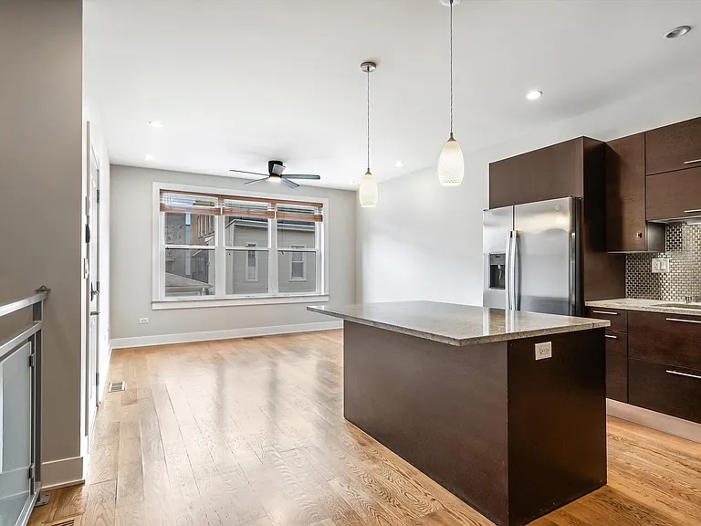1261-63 N. Honore St. — Photo 6